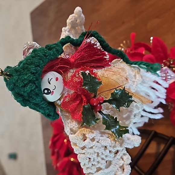 Hand Crafted Crochet Angel white green red colors multicolored plastic beaded - Picture 7 of 17